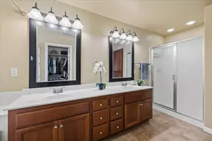 9404 Red Spruce Way, Elk Grove, CA 95624 - Photo 26