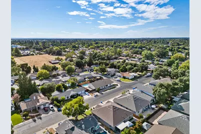 9801 Amenity Circle, Elk Grove, CA 95624 - Photo 54