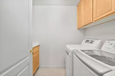 4025 Beyer Park Drive, Modesto, CA 95357 - Photo 22