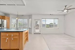4025 Beyer Park Dr, Modesto, CA 95357 - Photo 18