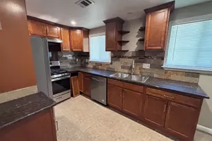 3123 Santa Cruz Wy, Sacramento, CA 95817 - Photo 24