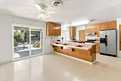 9030 El Oro Plaza Drive, Elk Grove, CA 95624 - Photo 12