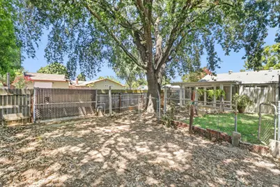 9030 El Oro Plaza Drive, Elk Grove, CA 95624 - Photo 50