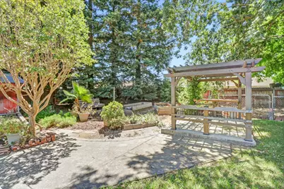 9030 El Oro Plaza Drive, Elk Grove, CA 95624 - Photo 56