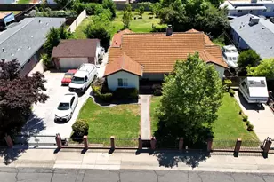 2076 20th Ave, Sacramento, CA 95822 - Photo 1