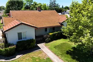 2076 20th Ave, Sacramento, CA 95822 - Photo 4