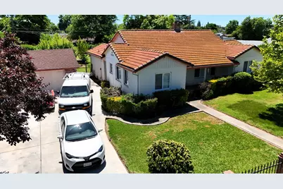 2076 20th Avenue, Sacramento, CA 95822 - Photo 2