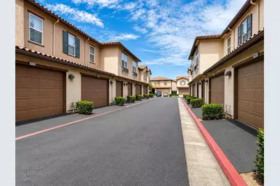 8144 Crystal Walk Circle, Elk Grove, CA 95758 - Photo 18