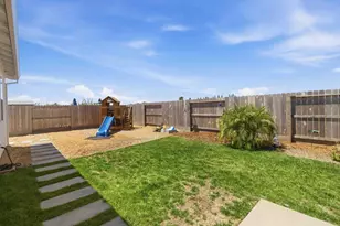 1791 San Simeon Cir, Plumas Lake, CA 95961 - Photo 30