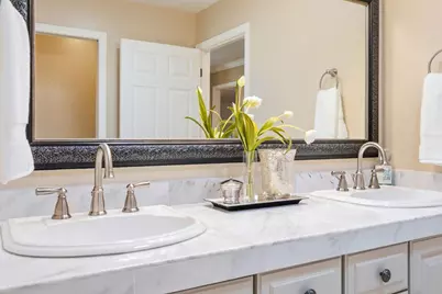 1059 Wilhaggin Park Lane, Sacramento, CA 95864 - Photo 32