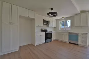 1218 Fleetwood Way, Stockton, CA 95210 - Photo 6