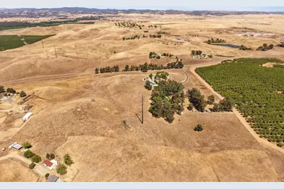 8251 N Waverly Road, Linden, CA 95236 - Photo 10