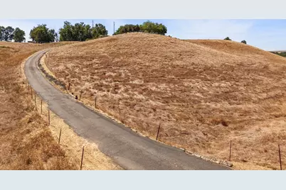 8251 N Waverly Road, Linden, CA 95236 - Photo 28