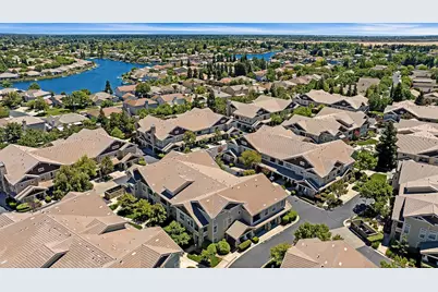 2882 Brighton Beach Way #44, Elk Grove, CA 95758 - Photo 10