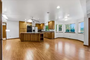 18514 Lake Forest Dr, Penn Valley, CA 95946 - Photo 20