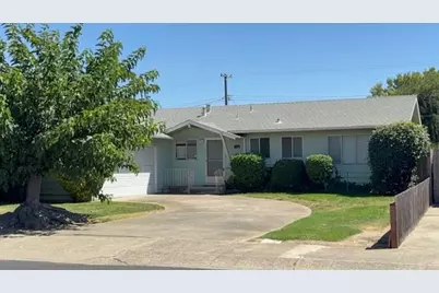 726 Louie Avenue, Lodi, CA 95240 - Photo 2