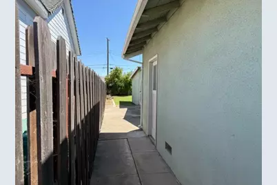726 Louie Avenue, Lodi, CA 95240 - Photo 12