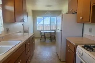 726 Louie Ave, Lodi, CA 95240 - Photo 8