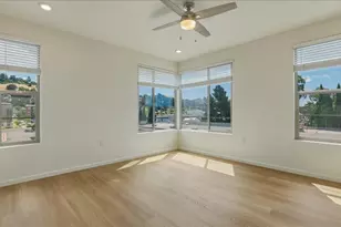 25423 Parklane Dr, Hayward, CA 94544 - Photo 20