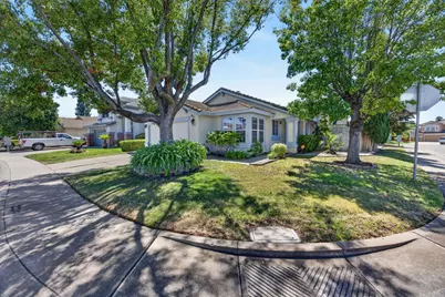 8410 Patmon Drive, Elk Grove, CA 95624 - Photo 2