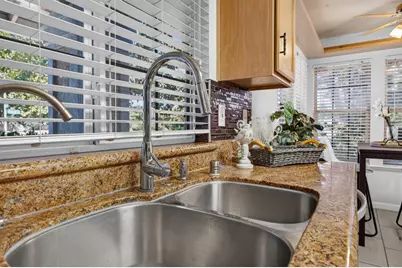 8410 Patmon Drive, Elk Grove, CA 95624 - Photo 10
