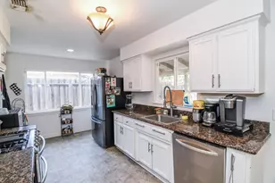 3204 Back Cir, Sacramento, CA 95821 - Photo 14