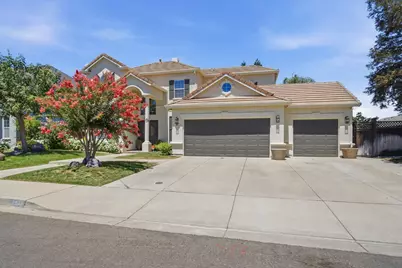 2835 Castleview Drive, Turlock, CA 95382 - Photo 2