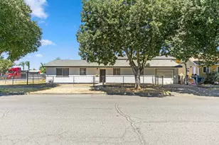 1205 I St, Merced, CA 95341 - Photo 1