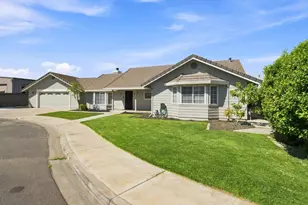 2367 Santa Cruz Ct, Turlock, CA 95382 - Photo 2