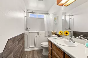 2367 Santa Cruz Ct, Turlock, CA 95382 - Photo 22