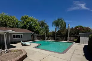 404 Robin Hood, Modesto, CA 95350 - Photo 2