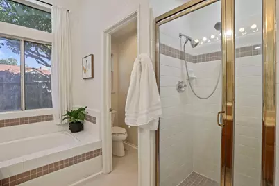 9459 Lockeridge, Sacramento, CA 95829 - Photo 32