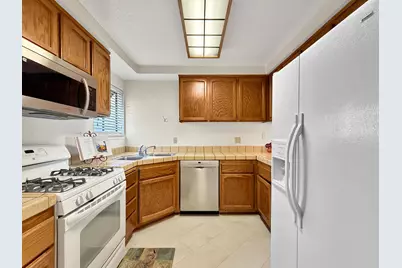 7409 Auburn Oaks Court #N, Citrus Heights, CA 95621 - Photo 2