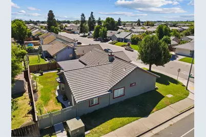601 Crow Creek Drive, Galt, CA 95632 - Photo 32
