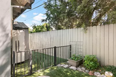4400 Capri Way, Sacramento, CA 95822 - Photo 52