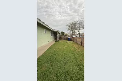 2151 Martin Luther King Jr Way, Merced, CA 95340 - Photo 24