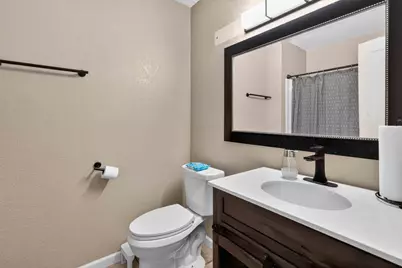 5704 Glassboro Way, Sacramento, CA 95842 - Photo 20