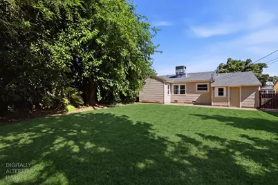 408 Leitch Avenue, Sacramento, CA 95815 - Photo 2
