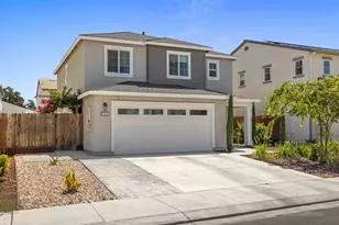 6422 Maple Leaf Ln, Riverbank, CA 95367 - Photo 2