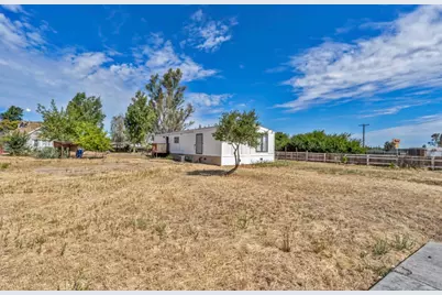 25555 N Highway 99, Acampo, CA 95220 - Photo 32