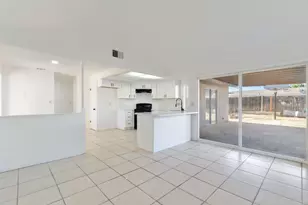 7905 Scottsdale Dr, Sacramento, CA 95828 - Photo 10