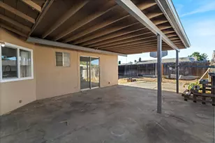 7905 Scottsdale Dr, Sacramento, CA 95828 - Photo 24