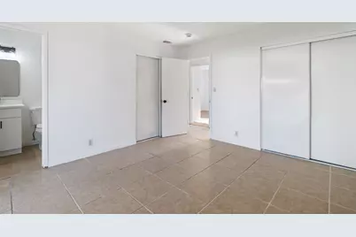 7905 Scottsdale Drive, Sacramento, CA 95828 - Photo 22