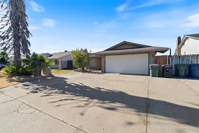 7905 Scottsdale Drive, Sacramento, CA 95828 - Photo 2