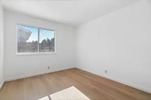 7905 Scottsdale Dr, Sacramento, CA 95828 - Photo 18