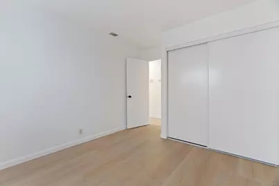 7905 Scottsdale Drive, Sacramento, CA 95828 - Photo 14