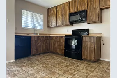 1311 W Century Boulevard #64, Lodi, CA 95242 - Photo 12