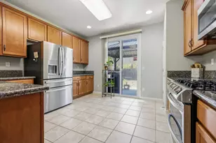 668 Spirou St, Stockton, CA 95204 - Photo 26