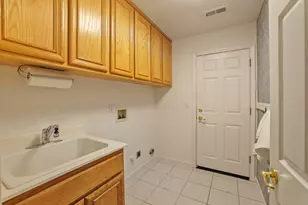 305 Christopher Michael Ln, Tracy, CA 95377 - Photo 34
