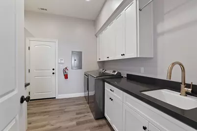 9403 E Jahant Road, Acampo, CA 95220 - Photo 10
